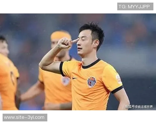 彭欣力冬训随青岛西海岸队在海口展开新征程