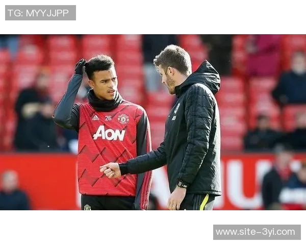 洛伊德替补出战表现惊艳高效得分助球队取得胜利