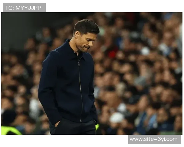 阿隆索与弗里克携手展望西超杯决战时刻共庆奖杯荣耀