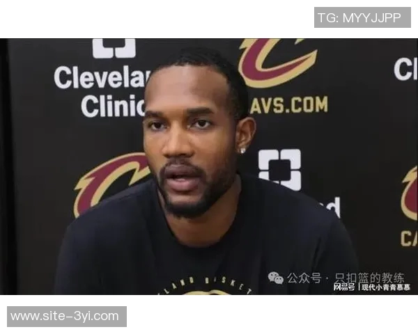 莫布里称赞哈登自信从容以个人节奏掌控比赛节奏